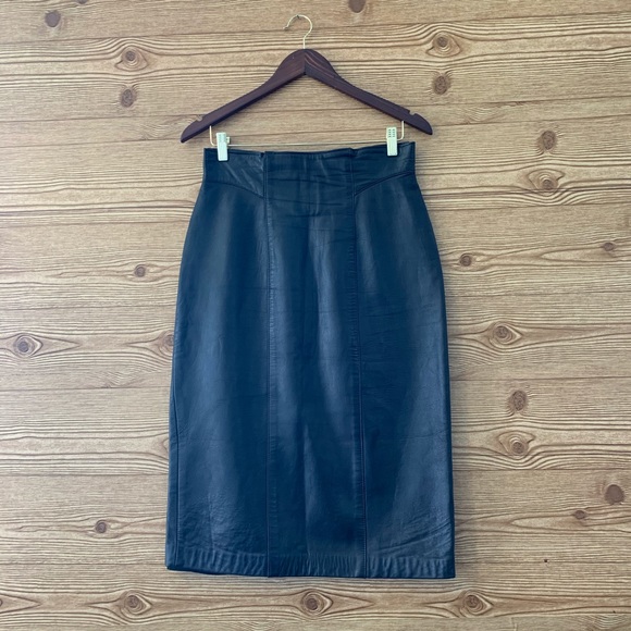 Danier Dresses & Skirts - DANIER GENUINE LEATHER PENCIL SKIRT HIGH WAIST